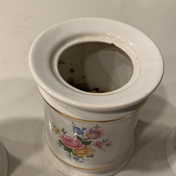 Three Porcelain Jar sizes height - Picture 7 of 8